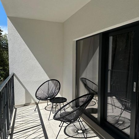 New In Airport Dubrovnik Apartment Mocici Exterior photo